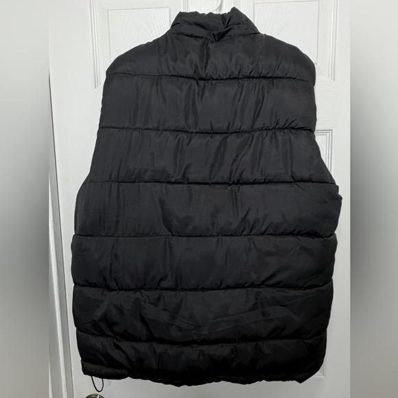 Black Puffer Vest - Size XL - Picture 2 of 5